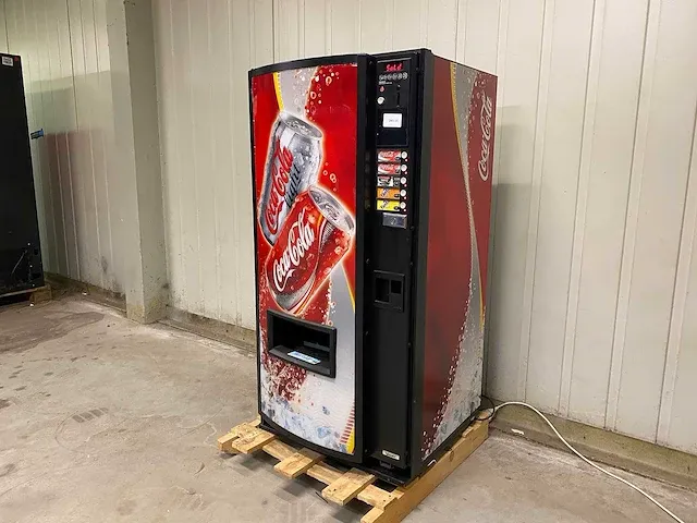 Vendo - v100-5 - frisdrankautomaat - vending machine - afbeelding 5 van  11