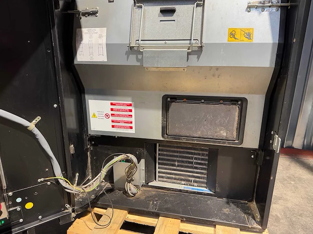 Vendo - v544 - frisdrankautomaat - vending machine - afbeelding 6 van  10