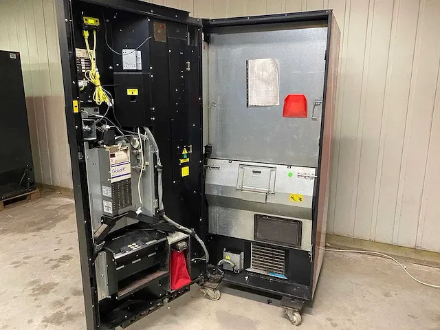 Vendo - vdi 544 - frisdrankautomaat - vending machine - afbeelding 9 van  12