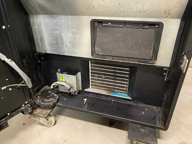 Vendo - vdi 544 - frisdrankautomaat - vending machine - afbeelding 11 van  12