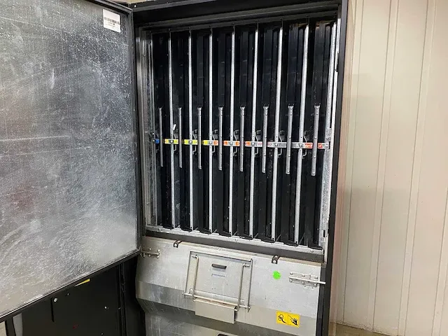 Vendo - vdi 544 - frisdrankautomaat - vending machine - afbeelding 12 van  12