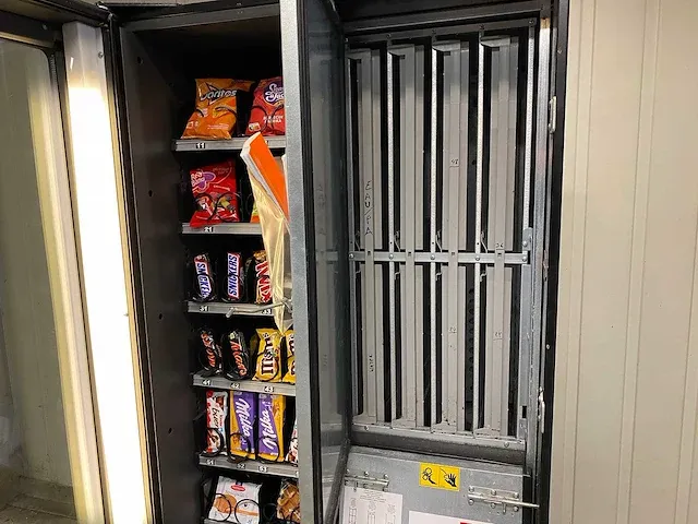 Vendo - vdi 585 - vending machine - afbeelding 10 van  11
