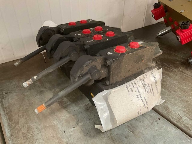 Ventielblok - afbeelding 1 van  4