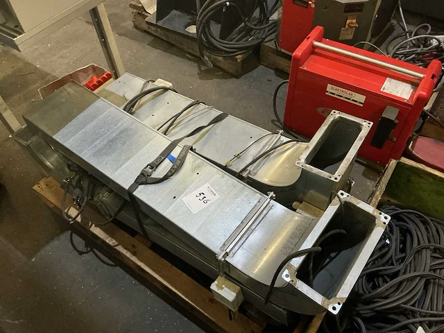 Ventilatiekanalen met motor (3x) - afbeelding 1 van  3