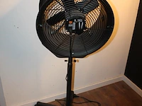 Ventilator benel turbo windtunnel 1000 rf op statief met hoogte 132 cm. een wieltje ontbreekt - afbeelding 3 van  4