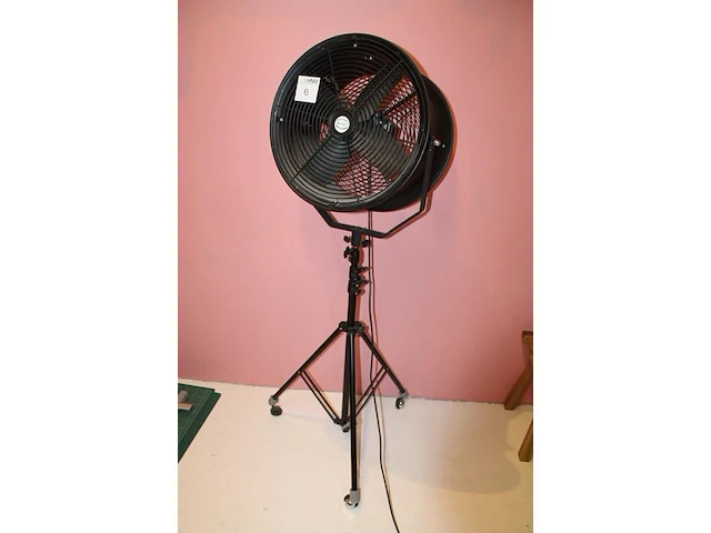 Ventilator benel turbo windtunnel 1000 rf op statief met hoogte 132 cm. - afbeelding 2 van  3