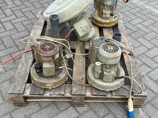Ventilator divers (4x) - afbeelding 3 van  4