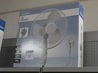 Ventilator excellent electrics wit. vermogen 45w. 3 speed instellingen. maximale hoogte 125cm (afstelbaar) - afbeelding 2 van  2