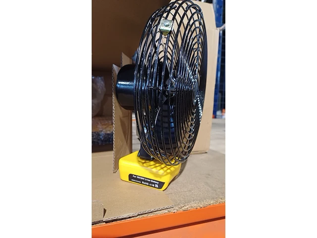 Ventilator op accu - 8 inch, sanderz, 2025 - afbeelding 3 van  4