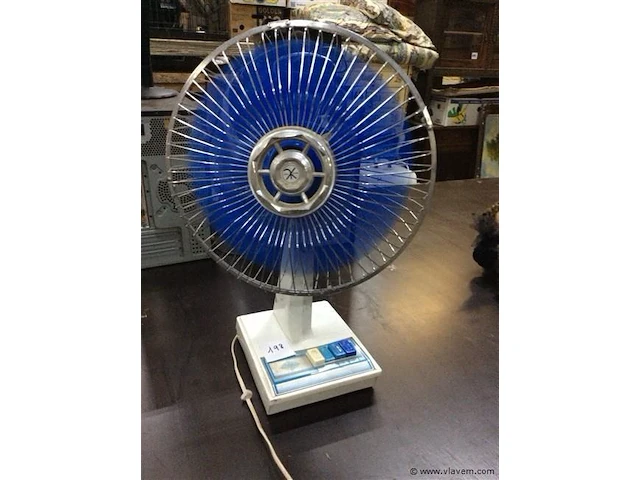 Ventilator ( werkend ) - afbeelding 1 van  2
