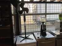 Ventilator - afbeelding 1 van  2