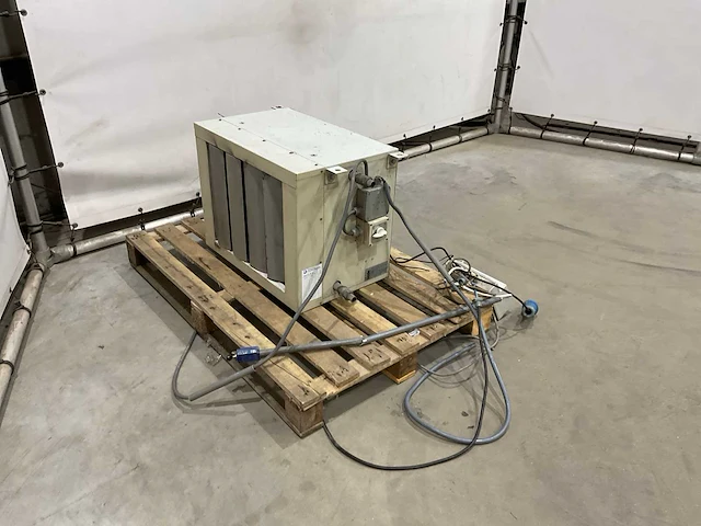 Ventilator - afbeelding 2 van  8