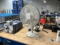 Ventilator - afbeelding 1 van  3