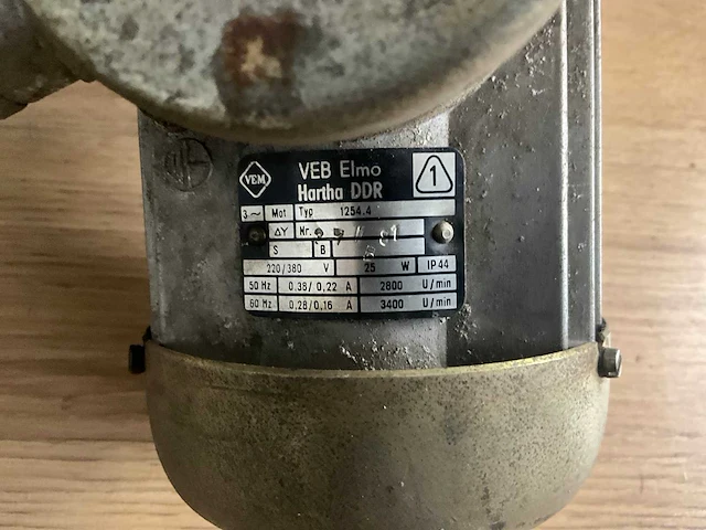 Ventilator - afbeelding 3 van  3