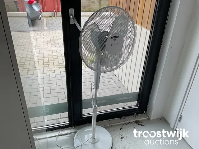 Ventilator - afbeelding 1 van  5