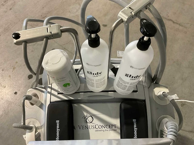 Venus - legacy - various pharmaceutical, cosmetic and chemical - 2019 - afbeelding 9 van  14