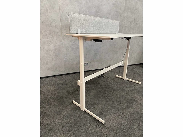 Vepa/ buzzispace - elektrisch zit-sta bureau 180x80 - afbeelding 19 van  20