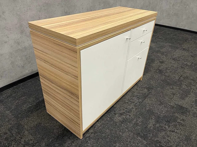 Vepa/ drentea - lage houten kast - afbeelding 2 van  9