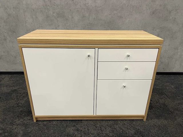 Vepa/ drentea - lage houten kast - afbeelding 4 van  9