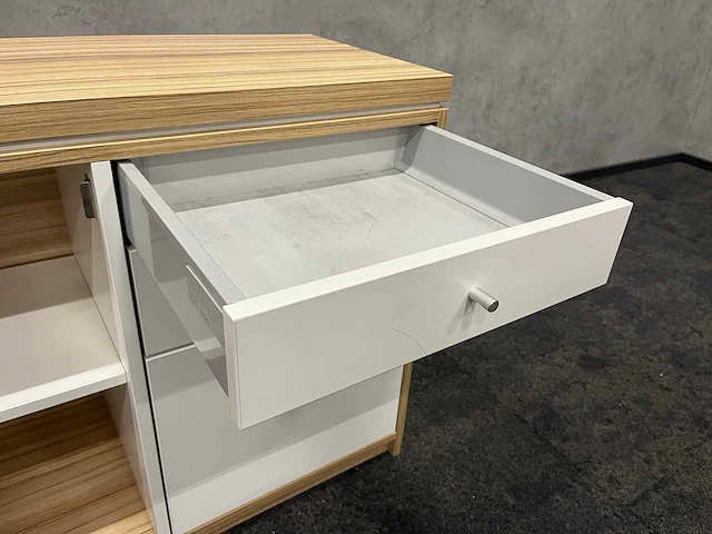 Vepa/ drentea - lage houten kast - afbeelding 7 van  9