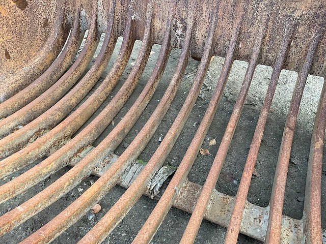 Verachtert rots puinbak cw40 - afbeelding 9 van  9