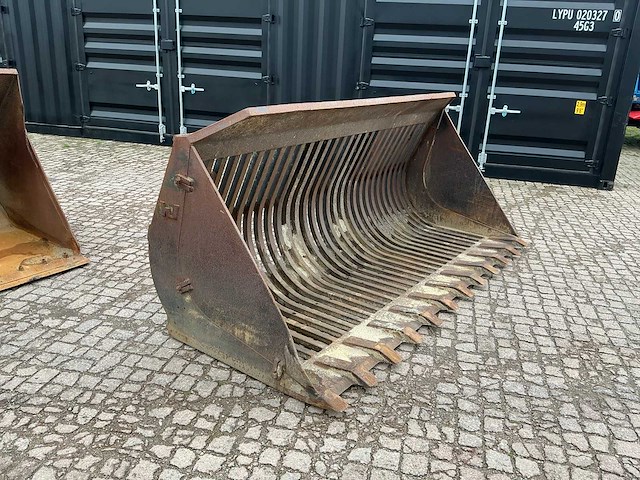 Verachtert / veraned bakkenset + lepelset voor shovel / wiellader - afbeelding 2 van  26