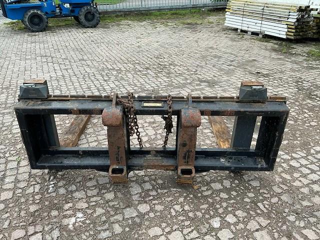 Verachtert / veraned bakkenset + lepelset voor shovel / wiellader - afbeelding 16 van  26