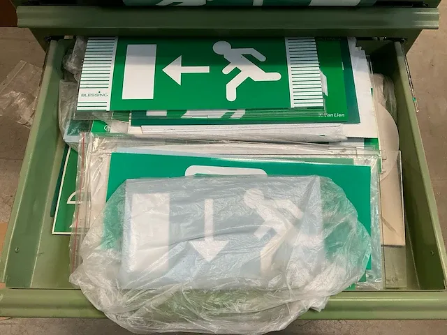 Verbruiksartikelen (c) - afbeelding 3 van  21