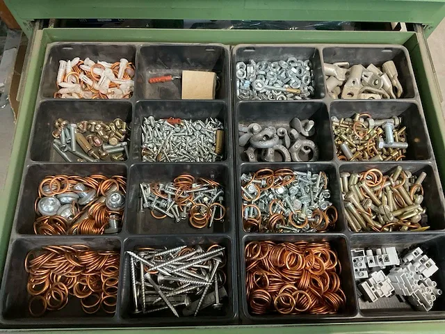 Verbruiksartikelen (c) - afbeelding 13 van  21