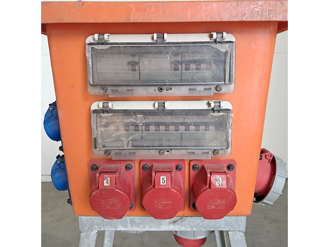 Verdeelkast 125a cee jäger direkt, quatro 125a, bouwjaar 2006, (16-6/230v, 32-4/400v, 63-2/400v) - afbeelding 5 van  8