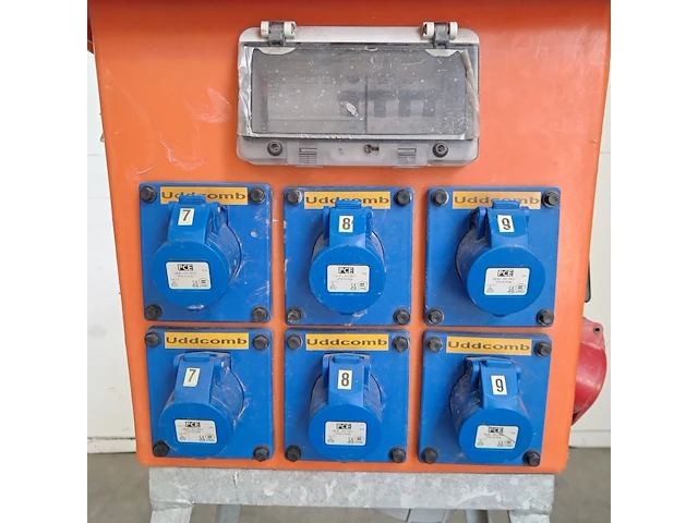 Verdeelkast 125a cee jäger direkt, quatro 125a, bouwjaar 2006, (16-6/230v, 32-4/400v, 63-2/400v) - afbeelding 5 van  8