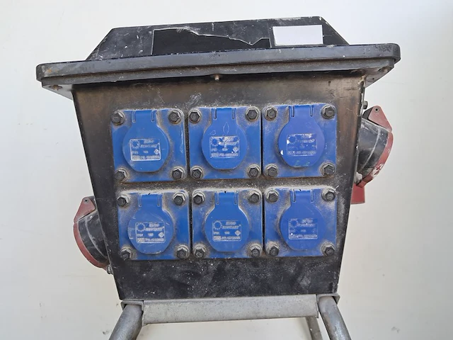 Verdeelkast 32a (32-2/400v, 16-6/230v ) bos elektro, unique 32 ad vd, bouwjaar 2011 - afbeelding 6 van  9