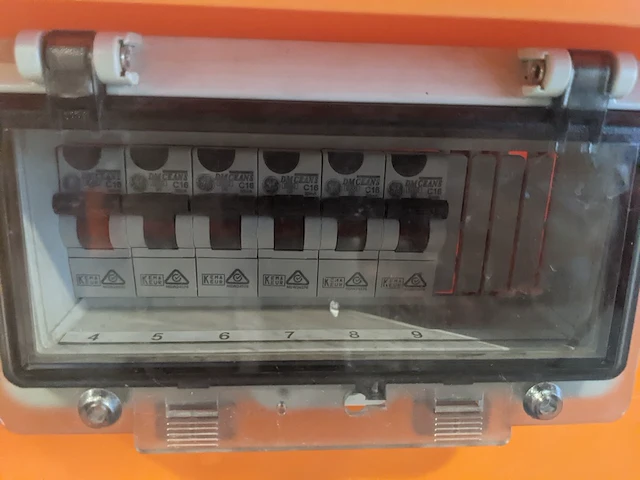 Verdeelkast 63a (16-6/230v, 32-3/400v) jäger direkt, quatro 63a ra, bouwjaar 2019 - afbeelding 16 van  16