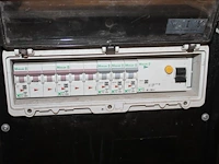Verdeelkast aic 3x kracht en 6x 230v. - afbeelding 4 van  4