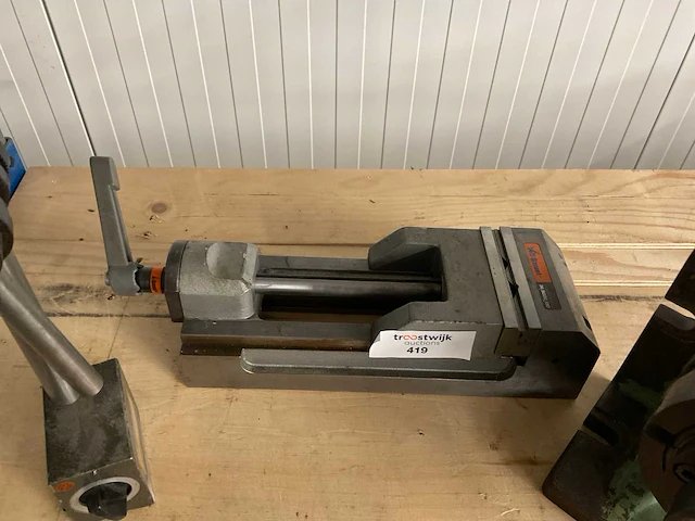 Verdeelkop, machineklem, magneetstatief - afbeelding 3 van  4