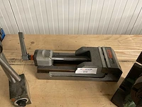 Verdeelkop, machineklem, magneetstatief - afbeelding 3 van  4