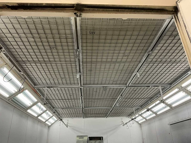 Verfspuitcabine - afbeelding 21 van  23
