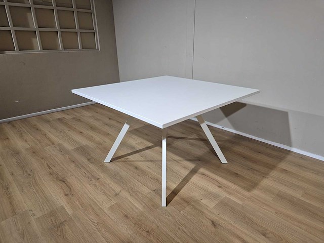 Vergader - kantoor - tafel - afbeelding 2 van  6