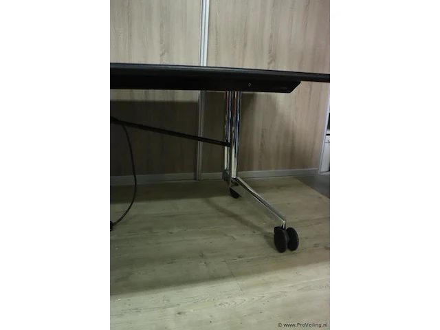 Vergader/bureautafel (inklapbaar) op wielen v.v. stekkerblok - 280x110x72cm - afbeelding 4 van  11