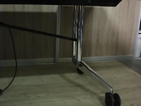 Vergader/bureautafel (inklapbaar) op wielen v.v. stekkerblok - 280x110x72cm - afbeelding 4 van  11