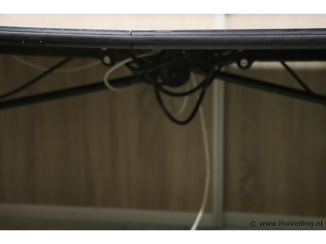 Vergader/bureautafel (inklapbaar) op wielen v.v. stekkerblok - 280x110x72cm - afbeelding 4 van  10