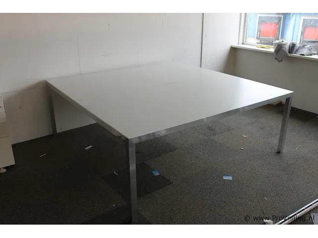 Vergadertafel - 200x200x73cm - afbeelding 1 van  3