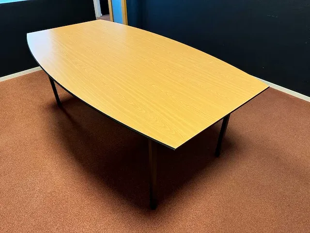 Vergadertafel, bureau en bureaustoel - afbeelding 3 van  5