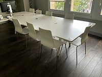Vergadertafel en 8 stapelstoelen - afbeelding 1 van  6