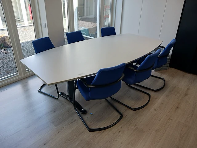 Vergadertafel met 6x stoel | locatie roden - afbeelding 1 van  8