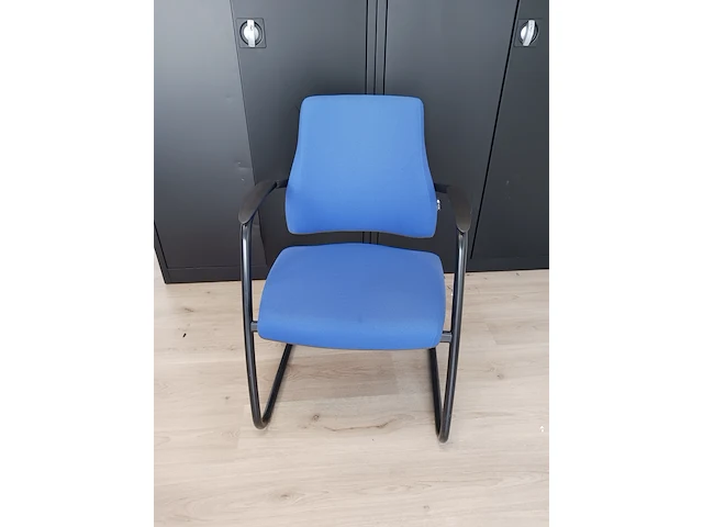 Vergadertafel met 6x stoel | locatie roden - afbeelding 7 van  8
