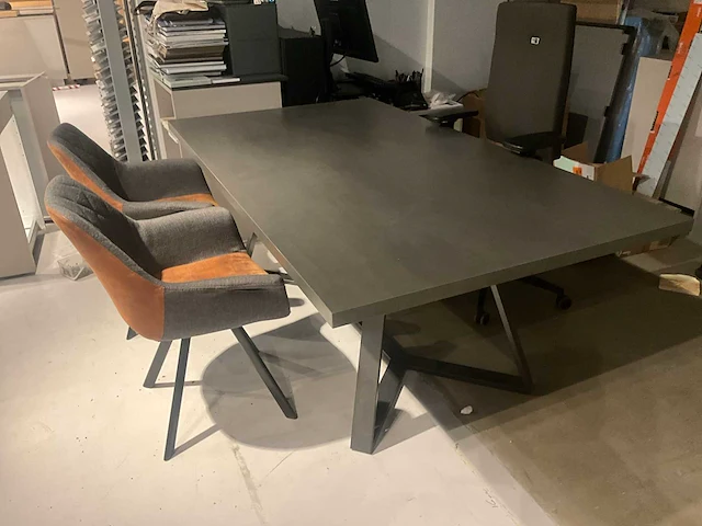 Vergadertafel met stoelen - afbeelding 1 van  6