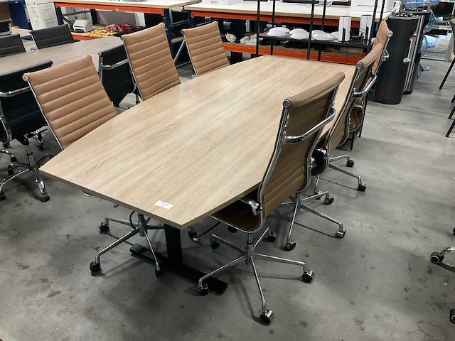 Vergadertafel met stoelen - afbeelding 1 van  3