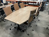 Vergadertafel met stoelen - afbeelding 1 van  3