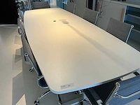 Vergadertafel met stoelen - afbeelding 2 van  8
